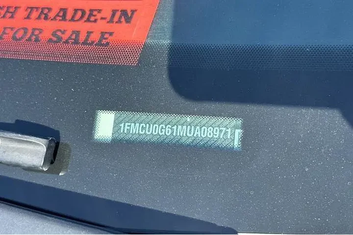 $18577 : Ford Escape 2021 SE 4dr SUV image 3