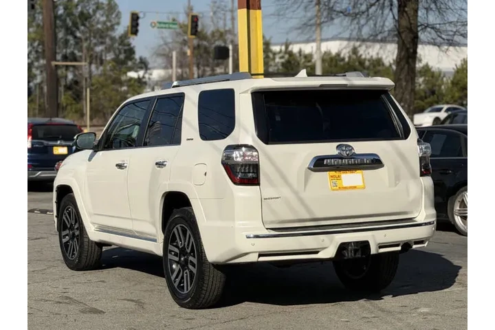 2019 4Runner Limited image 3