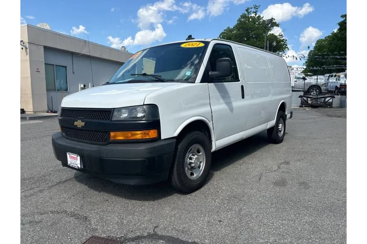 $23999 : 2021 Express 2500 image 4