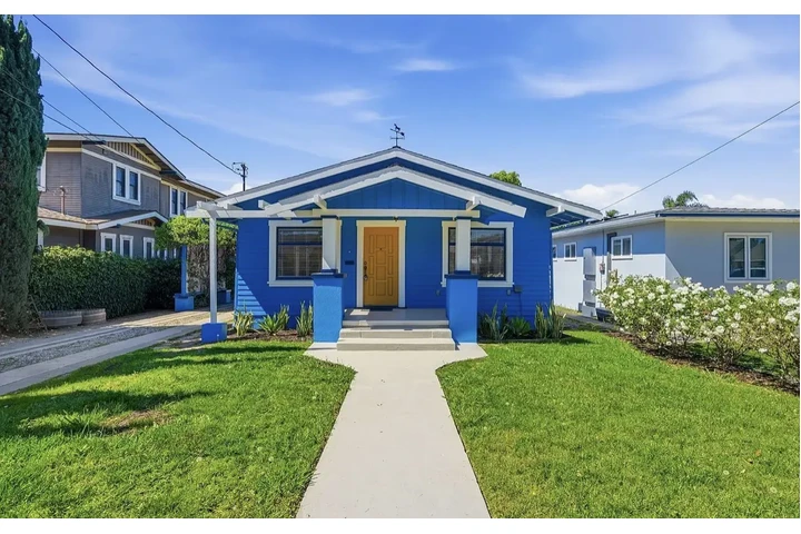 $900 : beautifully Recently remodeled image 1