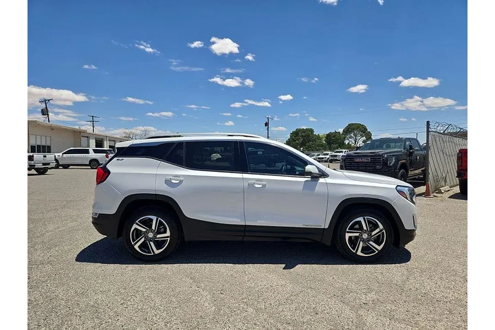 $23982 : GMC Terrain 2021 SLT 4dr SUV image 6