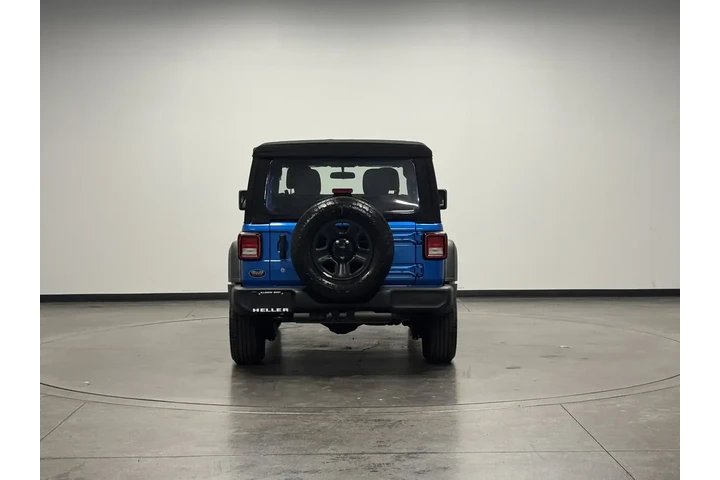 $29962 : Jeep Wrangler 2021 4x4 Rubic image 6