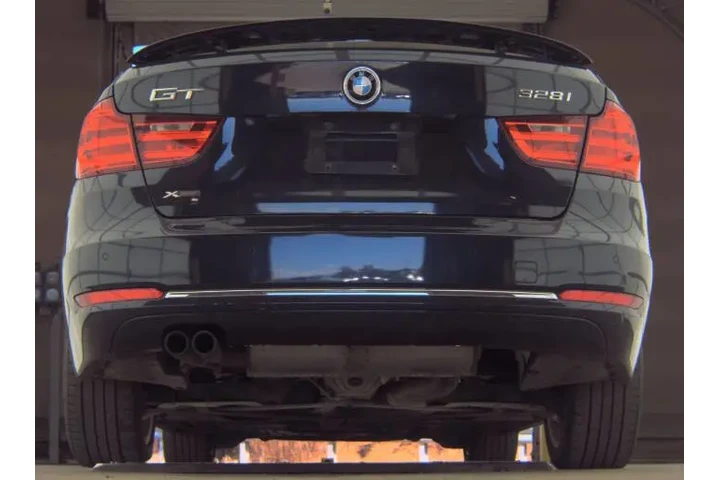 2015 BMW 3 Series 328i xDrive image 7