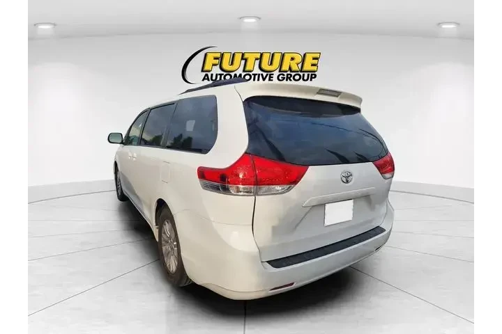 $13500 : Toyota Sienna 2013 XLE 7-Pas image 4