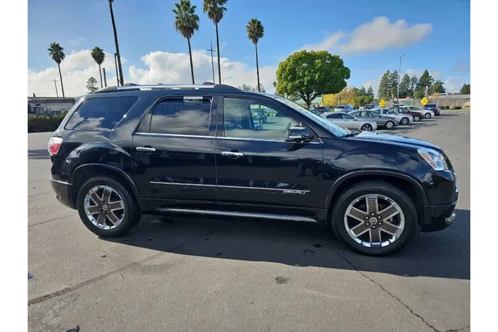 $12795 : 2012 GMC Acadia Denali image 5