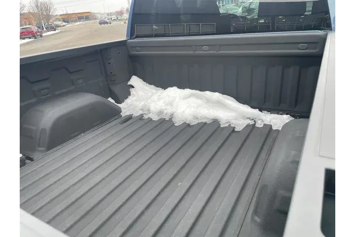 $37995 : GMC Sierra 1500 2024 4x4 Pro image 7