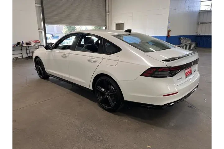 $31562 : Honda Accord Hybrid 2025 Spo image 5