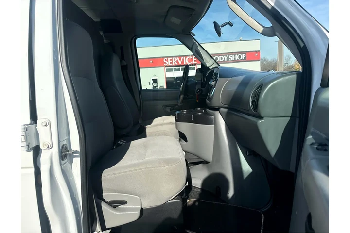 $5980 : 2007 Econoline Cargo Van E-25 image 9