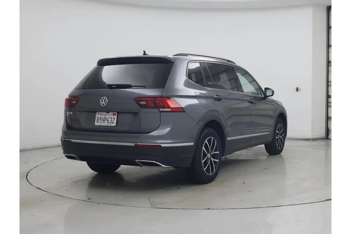 $16998 : Volkswagen Tiguan 2021 SE 4d image 8