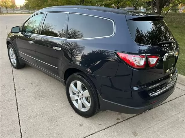 $16995 : 2017 Traverse Premier image 5