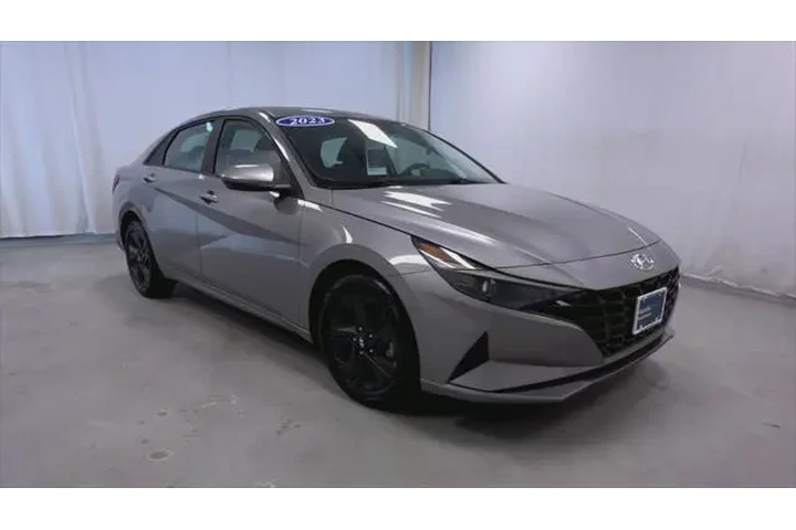 $20095 : Hyundai ELANTRA 2023 SEL 4dr image 2