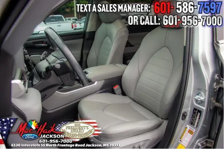 $27795 : Toyota Highlander 2020 XLE 4 image 8