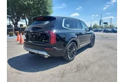 $31998 : Kia Telluride 2021 SX 4dr SU thumbnail