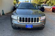 $9999 : 2012 Grand Cherokee Laredo thumbnail