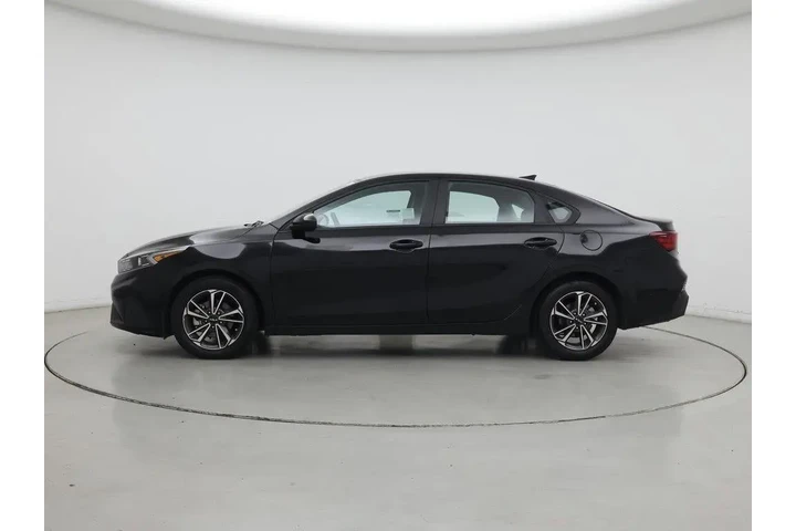 $18998 : Kia Forte 2023 LXS 4dr Sedan image 3