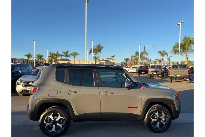 $18137 : Jeep Renegade 2020 4x4 Trail image 9