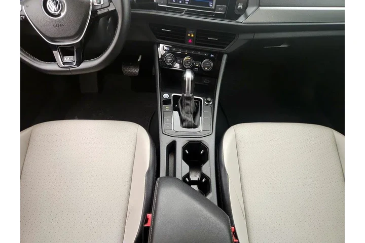 $15998 : Volkswagen Jetta 2019 R-Line image 9