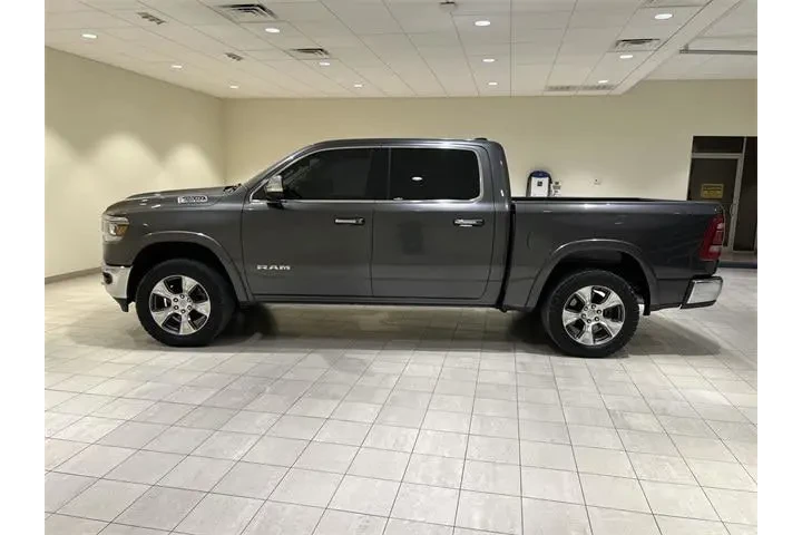 $27990 : Ram 1500 2019 4x4 Laramie 4d image 2