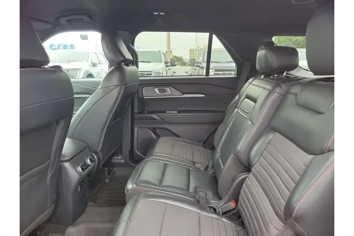 $37990 : Ford Explorer 2025 ST-Line 4 image 6