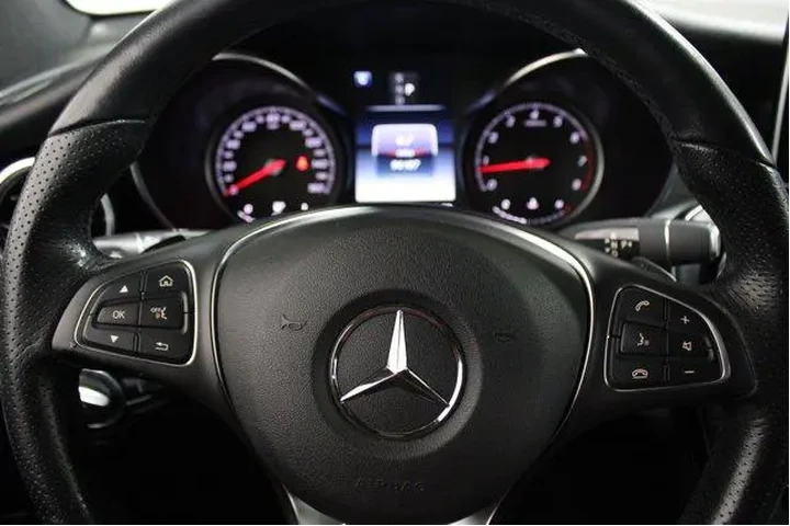 $18976 : Mercedes-Benz GLC 2019 GLC 3 image 8