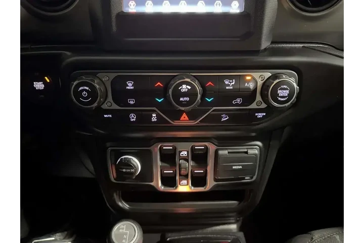 $32995 : Jeep Wrangler Unlimited 2021 image 7