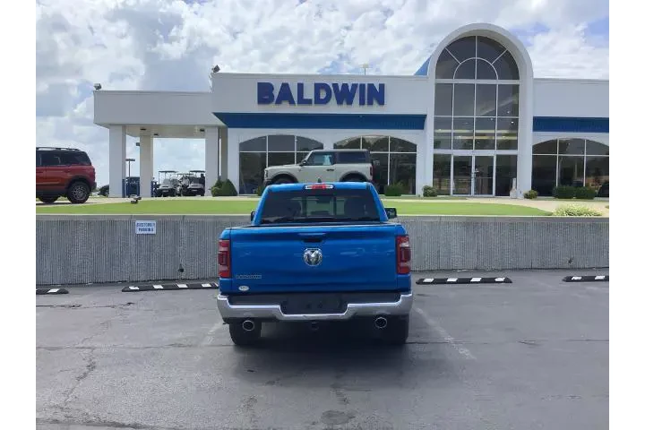$39950 : Ram 1500 2024 4x2 Laramie 4d image 6
