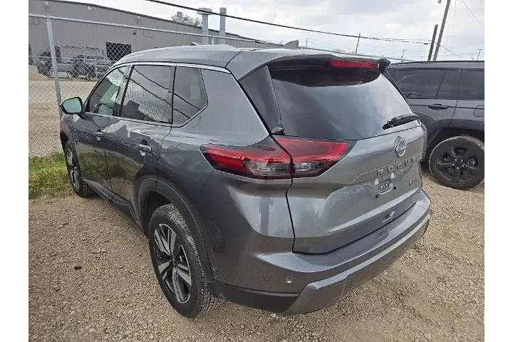 $29150 : Nissan Rogue 2026 AWD SL 4dr image 2