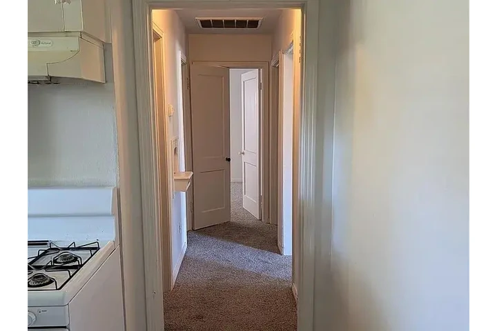 $800 : Acogedor dos dormitorios image 6