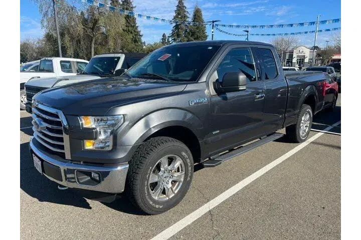 $27988 : Ford F-150 2016 4x4 XLT 4dr image 1