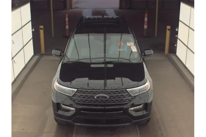 $30999 : Ford Explorer 2023 AWD XLT 4 image 3