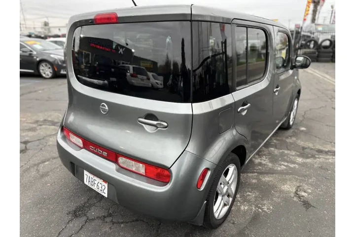 $4995 : 2011 cube 1.8 S image 6