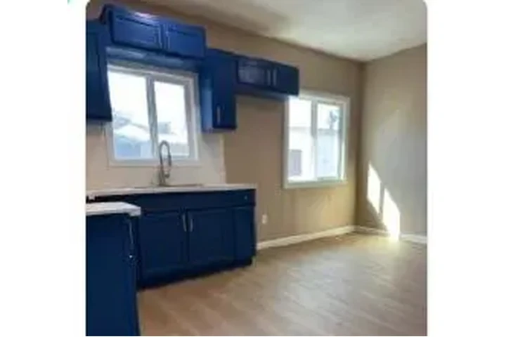 $1550 : RENTO APTO. EN EAST L.A. image 6