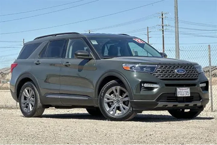 $25774 : Ford Explorer 2022 XLT 4dr S image 2