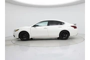 $12599 : Nissan Altima 2017 2.5 SR 4d thumbnail