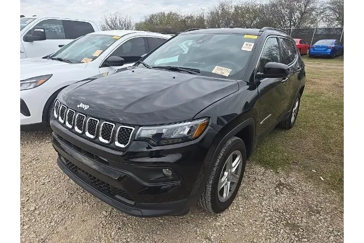 $20919 : Jeep Compass 2024 4x4 Latitu image 1