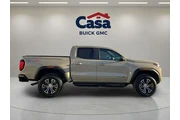 $39992 : GMC Canyon 2023 4x4 AT4 4dr thumbnail