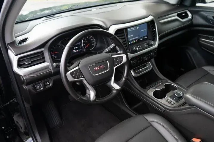 $30095 : GMC Acadia 2022 4x4 SLT 4dr image 3