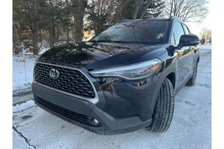 $28995 : 2022 Corolla Cross XLE image 4