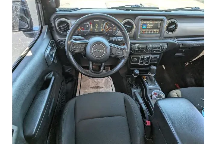 $23919 : Jeep Wrangler Unlimited 2021 image 8