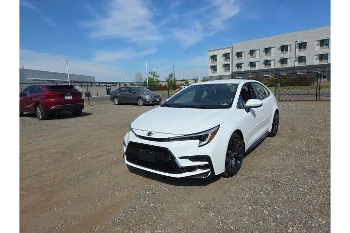 $29900 : Toyota Corolla 2026 SE 4dr S image 3