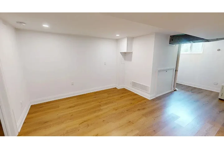 $1100 : Escuela secundaria Hawthorne image 5