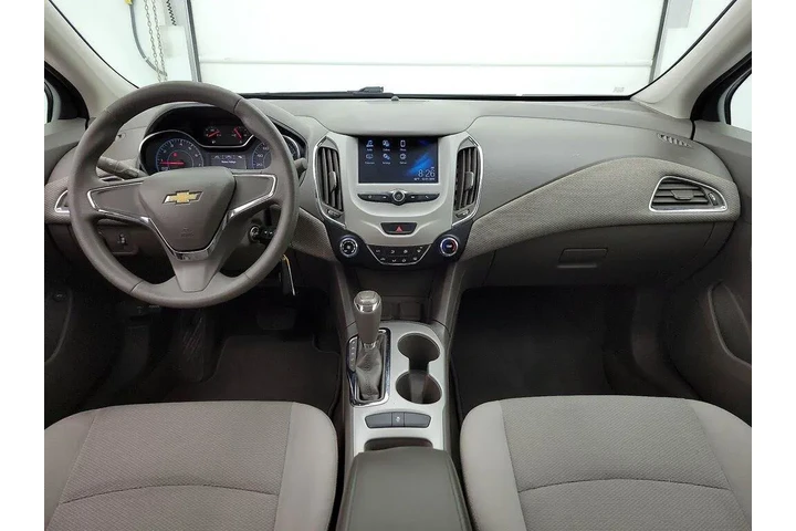 $13998 : Chevrolet Cruze 2018 LS Auto image 9