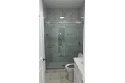 $3800 : Casa de Renta Remodelada thumbnail