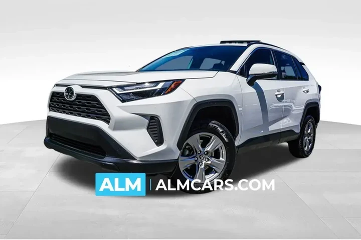 $26920 : Toyota RAV4 2024 XLE 4dr SUV image 1