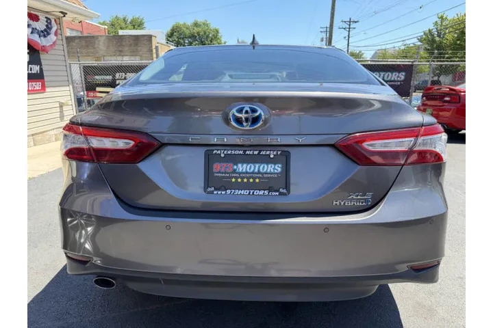 $11499 : 2018 Camry Hybrid XLE image 9