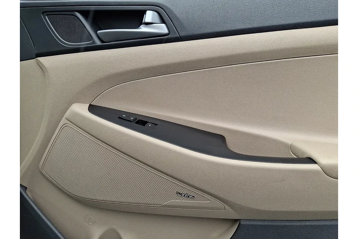 $14736 : Hyundai TUCSON 2017 AWD SE P image 10