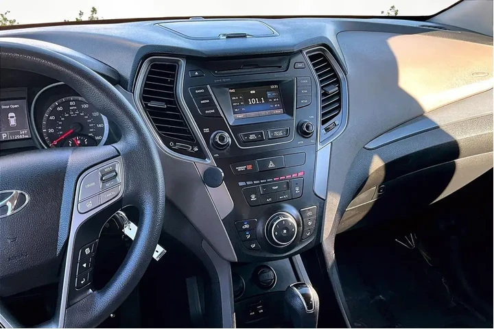 $10988 : Hyundai SANTA FE Sport 2016 image 6