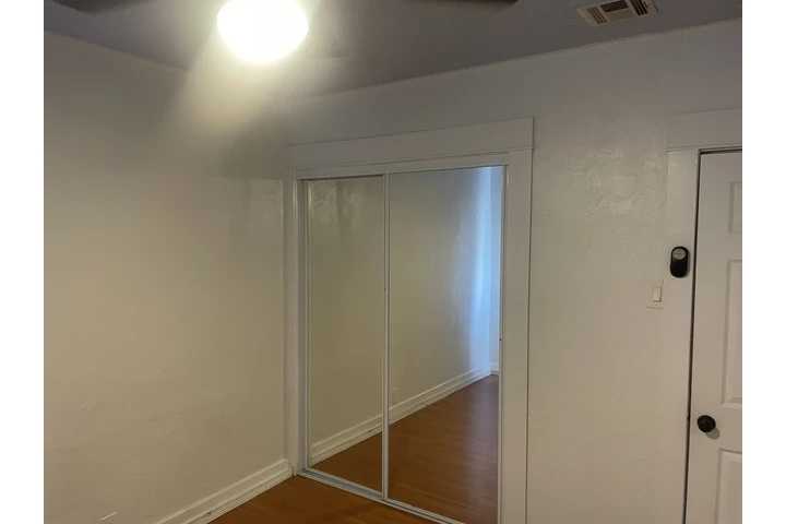 $800 : Reto cuarto image 3