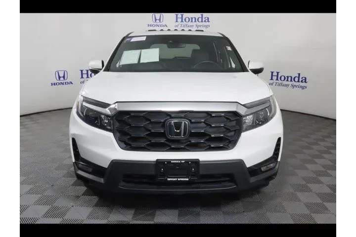 $33875 : Honda Passport 2023 AWD EX-L image 2