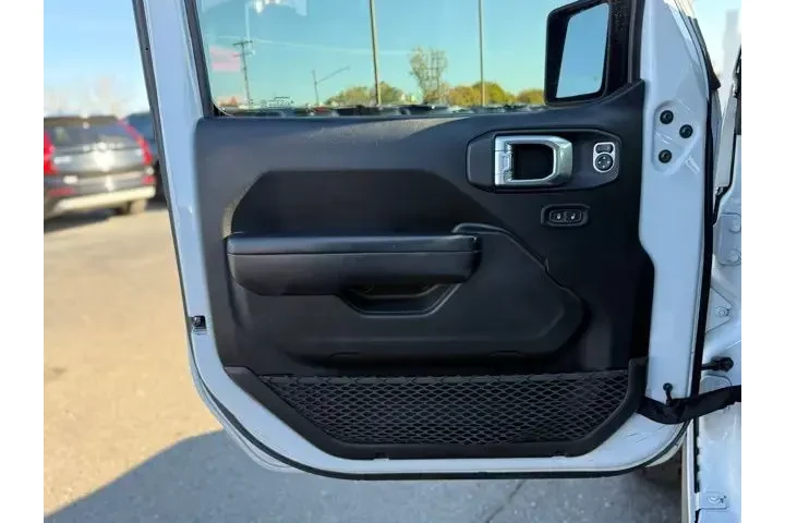 $20000 : Jeep Wrangler Unlimited 2021 image 10